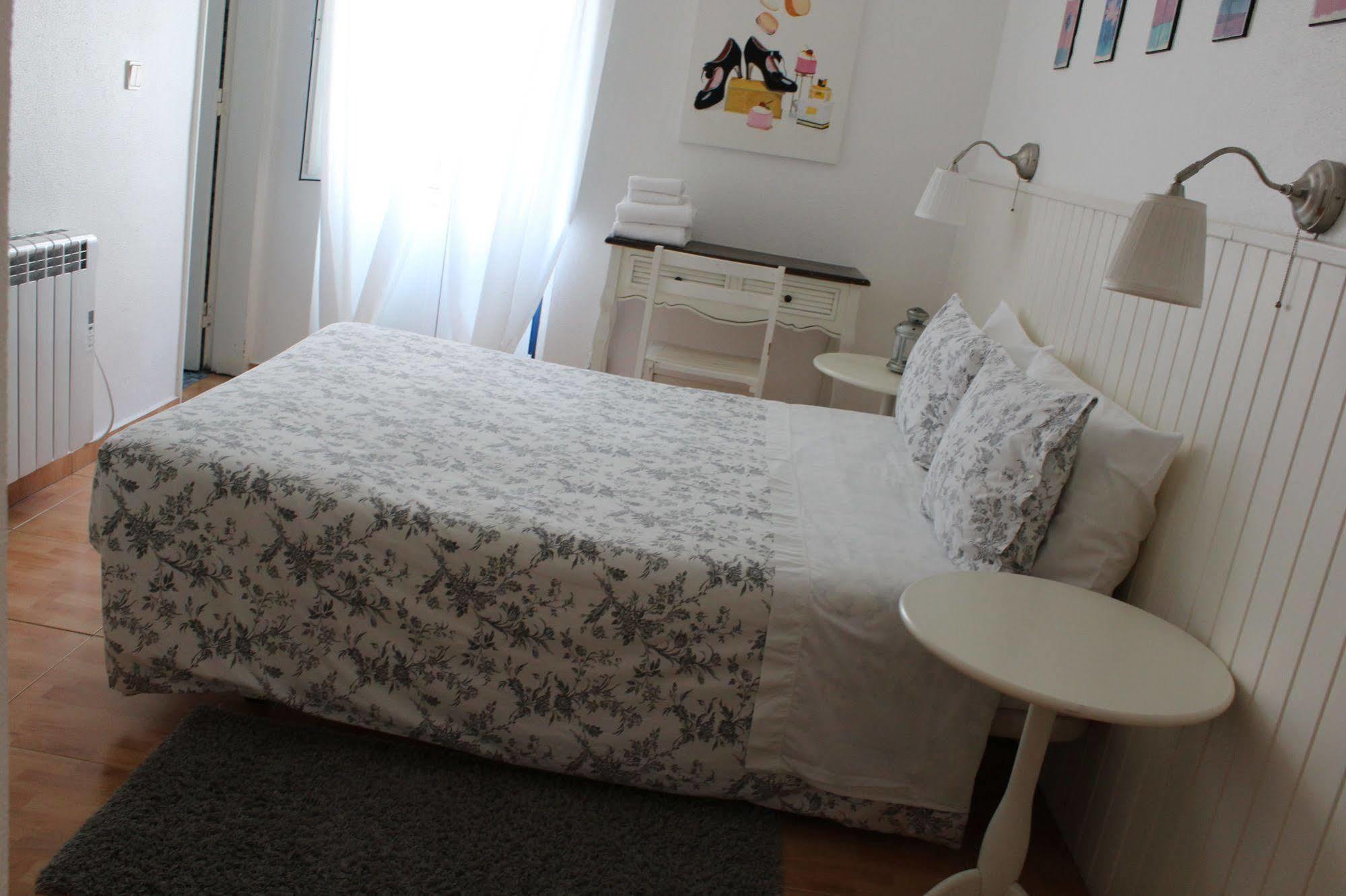 Vinnus Guesthouse Ericeira Dış mekan fotoğraf